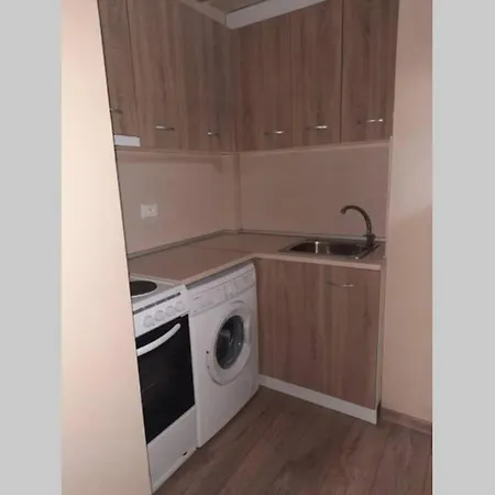 Apartamento Самостоятелна Гарсониера Топ -Център